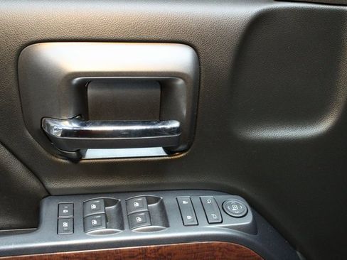 Used 2017 GMC Sierra 1500 SLE image 15