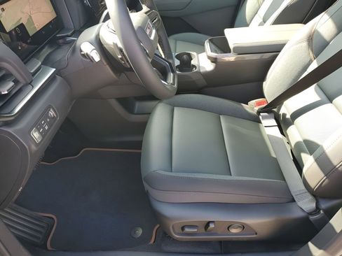 New 2026 GMC Terrain AT4 w/ Convenience Package III image 31