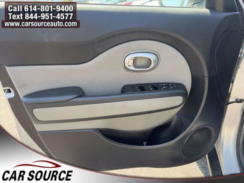 Used 2015 Kia Soul + image 15