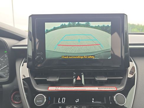Used 2025 Toyota Corolla Cross AWD Hybrid image 21
