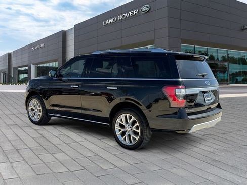 Used 2019 Ford Expedition Platinum RWD image 3