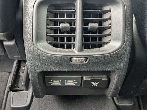 Used 2022 Jeep Cherokee Latitude Lux FWD image 15