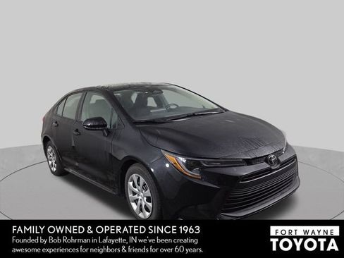 Used 2024 Toyota Corolla LE FWD image 4