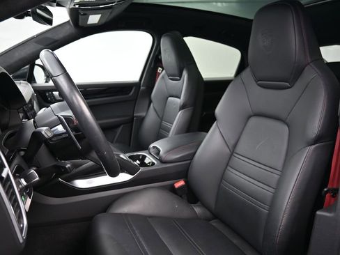 Certified 2023 Porsche Cayenne Turbo S image 5