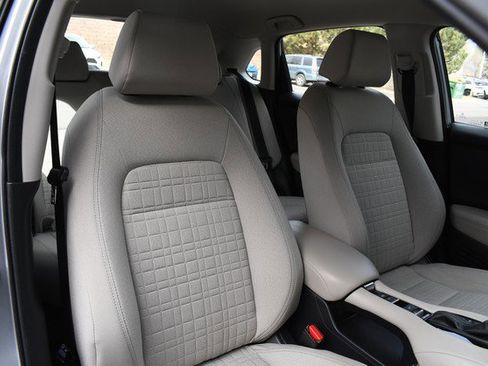 Used 2025 Honda HR-V LX image 26