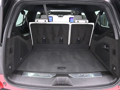 Used 2025 Cadillac Escalade ESV Sport Platinum w/ LPO, Floor Liner Package AWD/4WD image 35