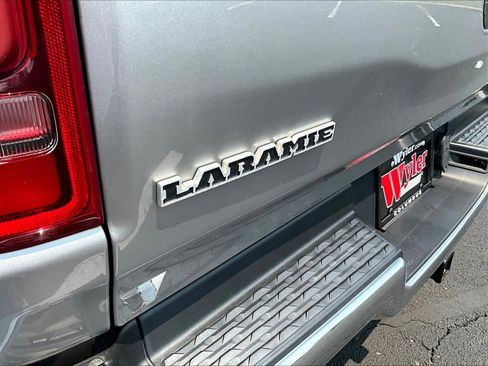 Used 2020 RAM 1500 Laramie AWD/4WD image 25