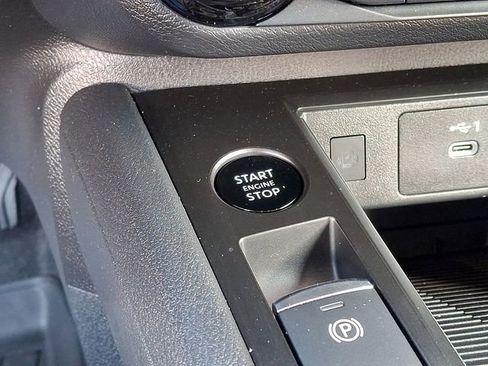 Used 2026 Nissan Kicks SV FWD image 21
