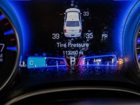 Used 2021 Chrysler 300 S RWD image 19