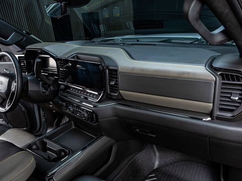 Used 2024 Chevrolet Silverado 2500 ZR2 w/ ZR2 Bison Edition image 18