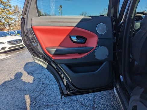 Used 2017 Land Rover Range Rover Evoque HSE Dynamic image 36