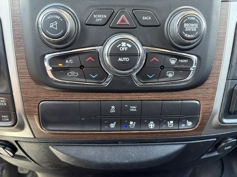 Used 2017 RAM 1500 Laramie AWD/4WD image 14