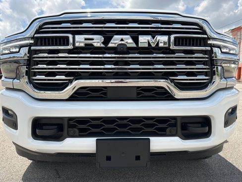 New 2025 RAM 2500 Limited image 3