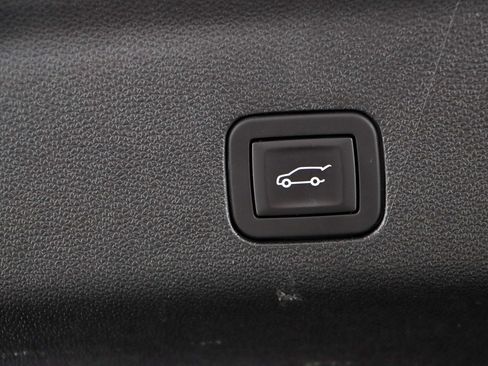 Used 2025 Chevrolet Tahoe High Country w/ Sun And Tow Package AWD/4WD image 36