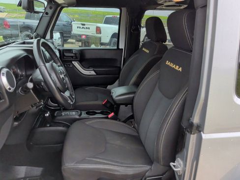 Used 2013 Jeep Wrangler Sahara w/ Connectivity Group image 12