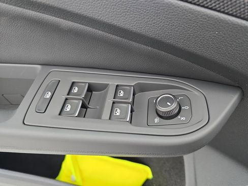 New 2026 Volkswagen GTI SE image 26