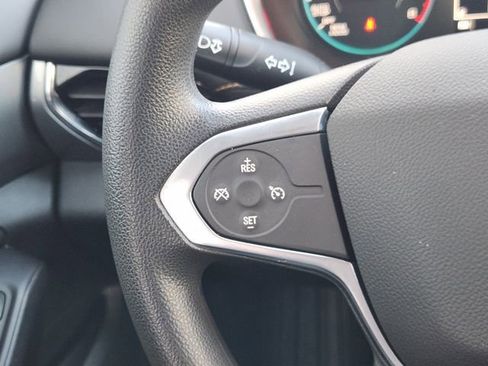 Used 2020 Chevrolet Traverse LS image 24