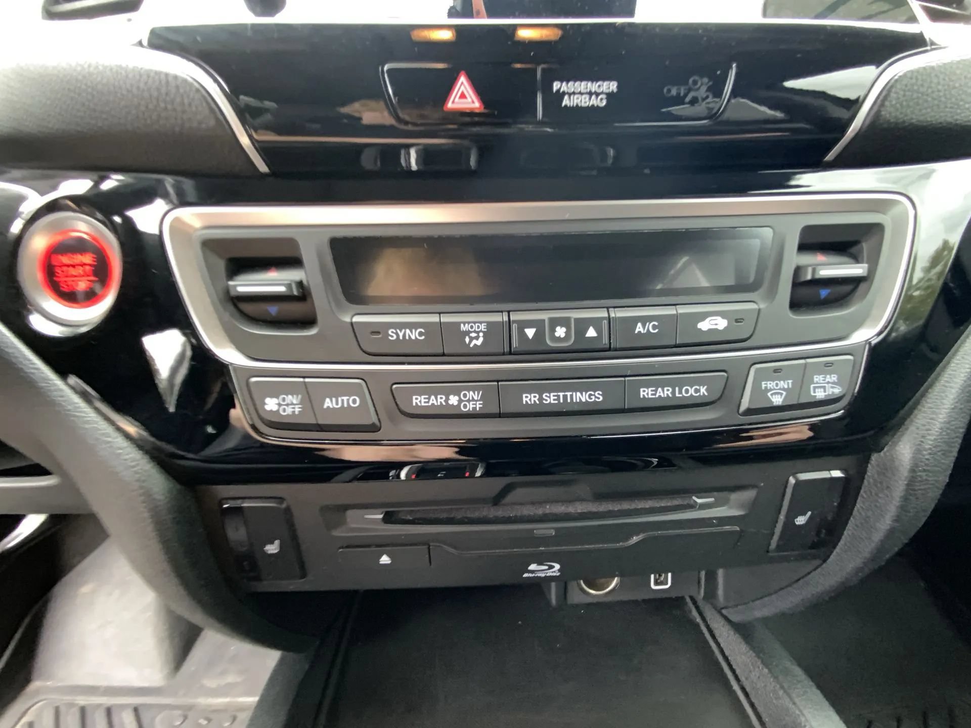 Used 2021 Honda Pilot Touring image 12