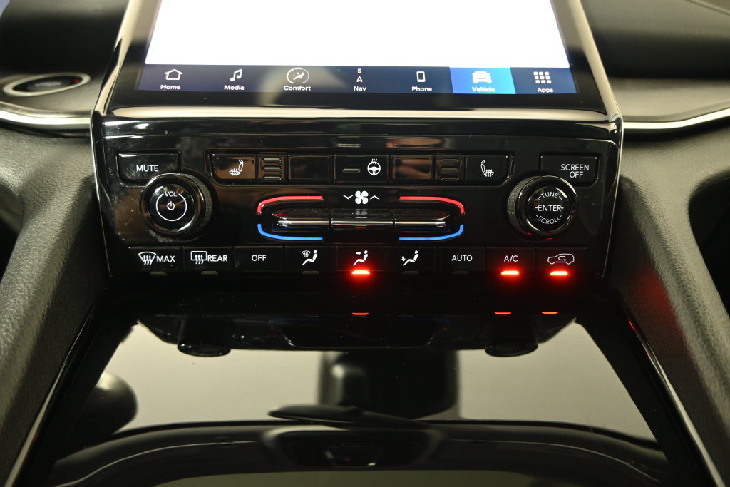 Used 2023 Jeep Grand Cherokee 4WD 4xe image 30