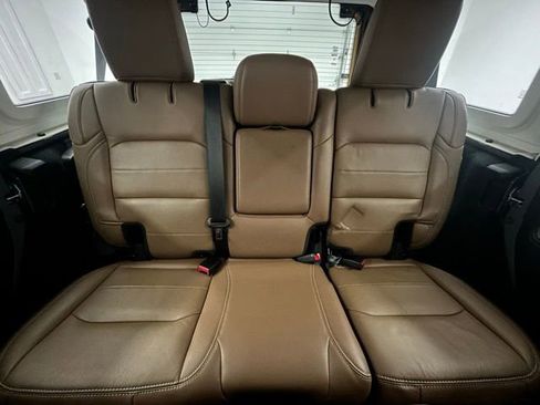 Used 2023 Jeep Wrangler Sahara w/ Cold Weather Group image 35