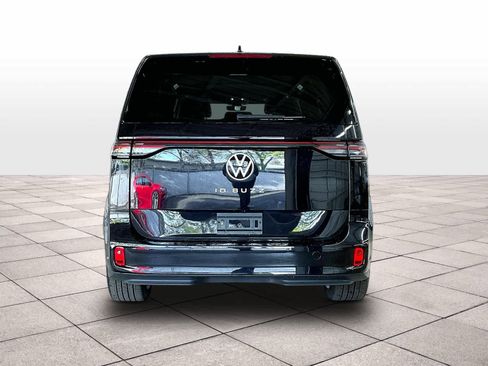 New 2025 Volkswagen ID. Buzz Pro S image 6