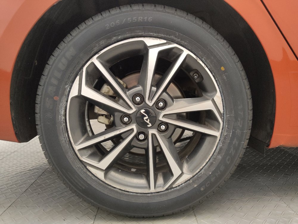 Used 2024 Kia Forte LXS w/ LXS Technology Package FWD image 31