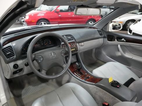 Used 2002 Mercedes-Benz CLK 320 Cabriolet w/ K4 Opt Pkg image 19
