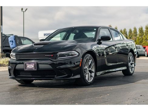 Used 2023 Dodge Charger GT image 2