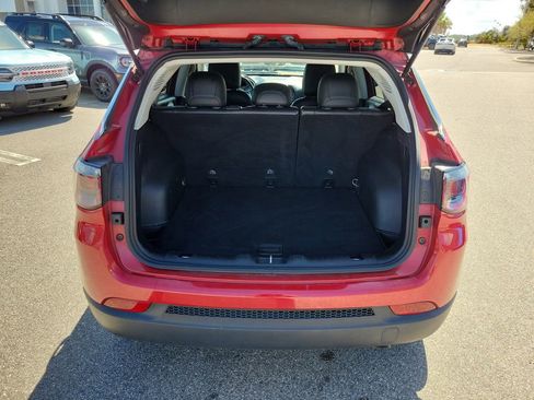 Used 2020 Jeep Compass Limited image 10