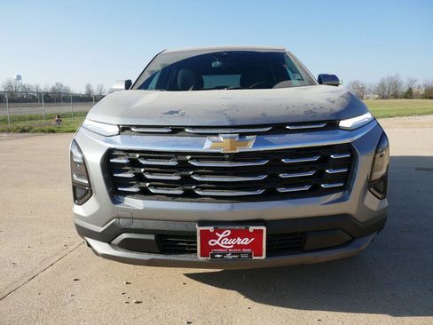 New 2026 Chevrolet Equinox LT AWD/4WD image 8