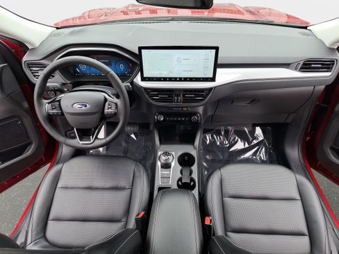 Used 2023 Ford Escape Platinum image 9