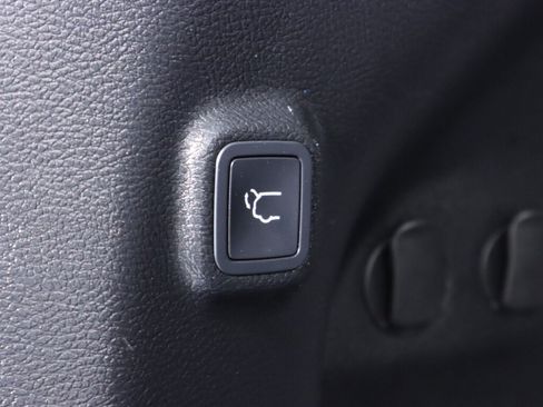 Used 2020 Jeep Cherokee Limited AWD/4WD image 40