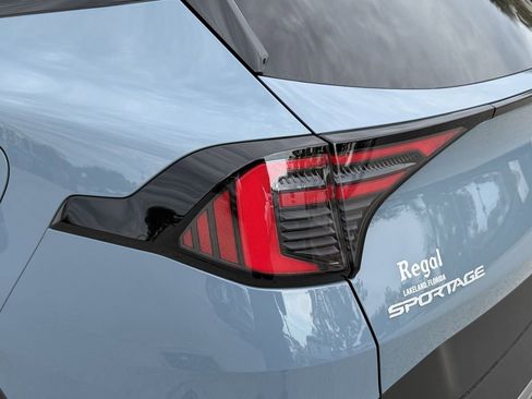 New 2026 Kia Sportage S image 8