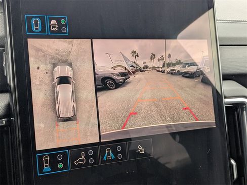 Used 2025 GMC Yukon Denali image 19