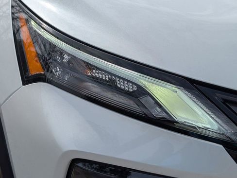 New 2026 Nissan Rogue SV image 9