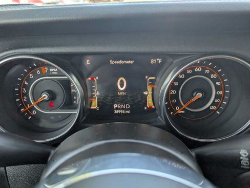 Certified 2021 Jeep Wrangler Unlimited Sahara AWD/4WD image 19