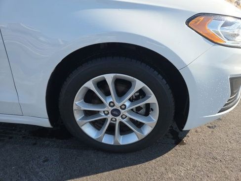 Used 2020 Ford Fusion SE FWD image 4