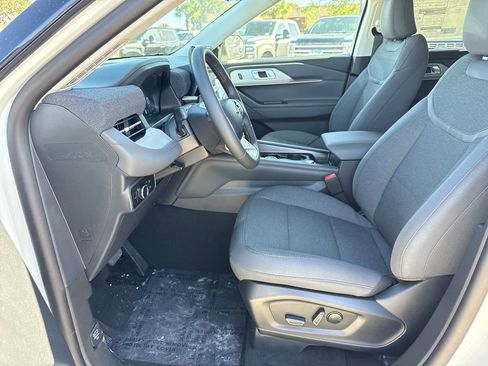 New 2026 Ford Explorer Active image 20