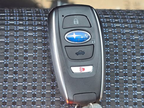 Certified 2025 Subaru Forester Premium AWD/4WD image 34
