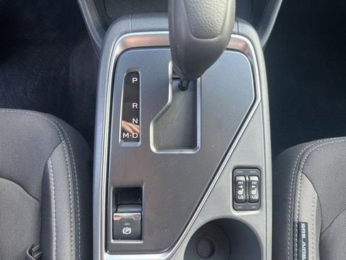 Certified 2025 Subaru Crosstrek 2.0i Premium image 16