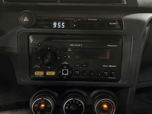 Used 2012 Scion tC FWD image 20