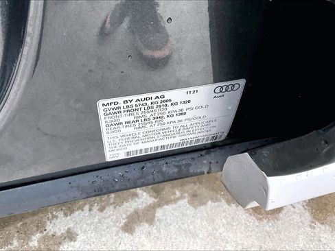 Used 2022 Audi SQ5 Premium image 36