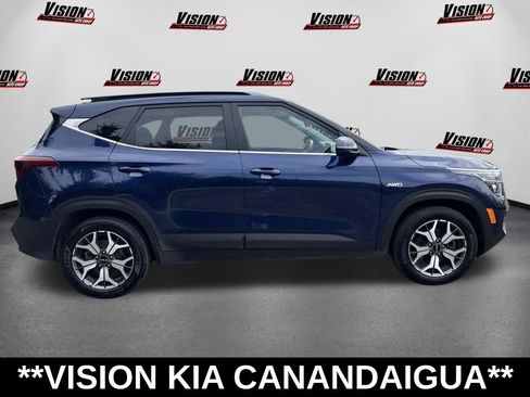 Used 2023 Kia Seltos EX AWD/4WD image 3