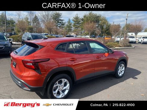 Certified 2024 Chevrolet Trax LS w/ LS Convenience Package image 3