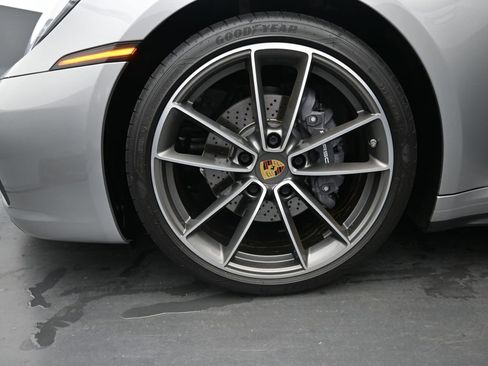 Used 2022 Porsche 911 Carrera image 22