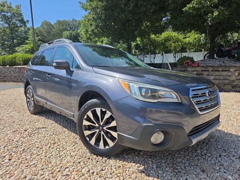 Used 2015 Subaru Outback 2.5i Limited AWD/4WD image 37