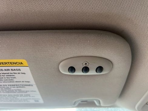 Used 2015 Ford Fusion SE image 30