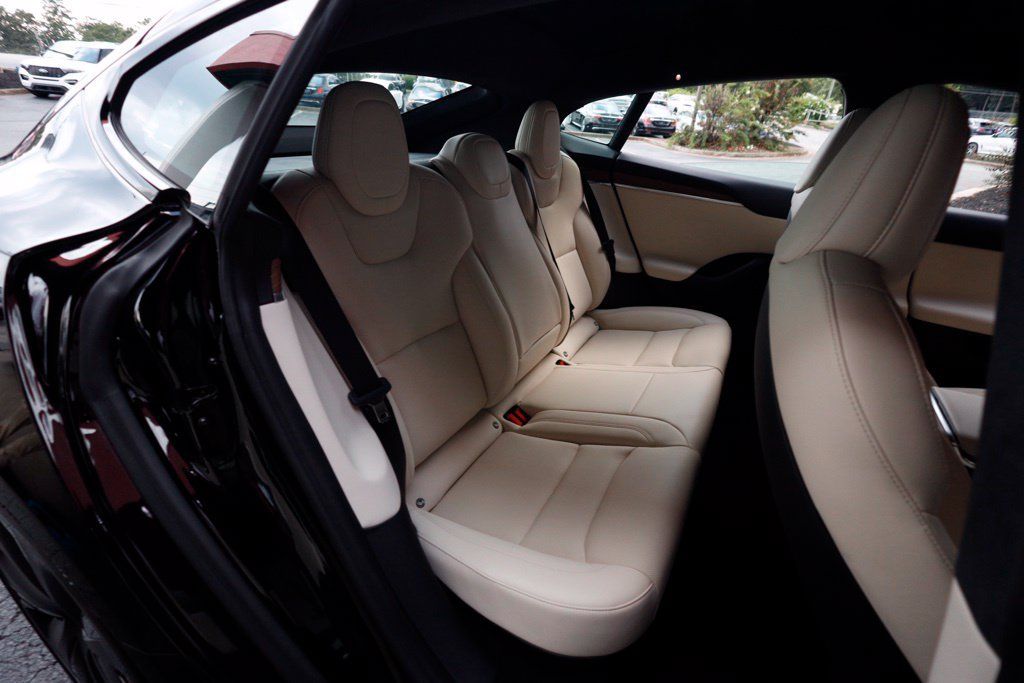 Used 2023 Tesla Model S AWD/4WD image 40
