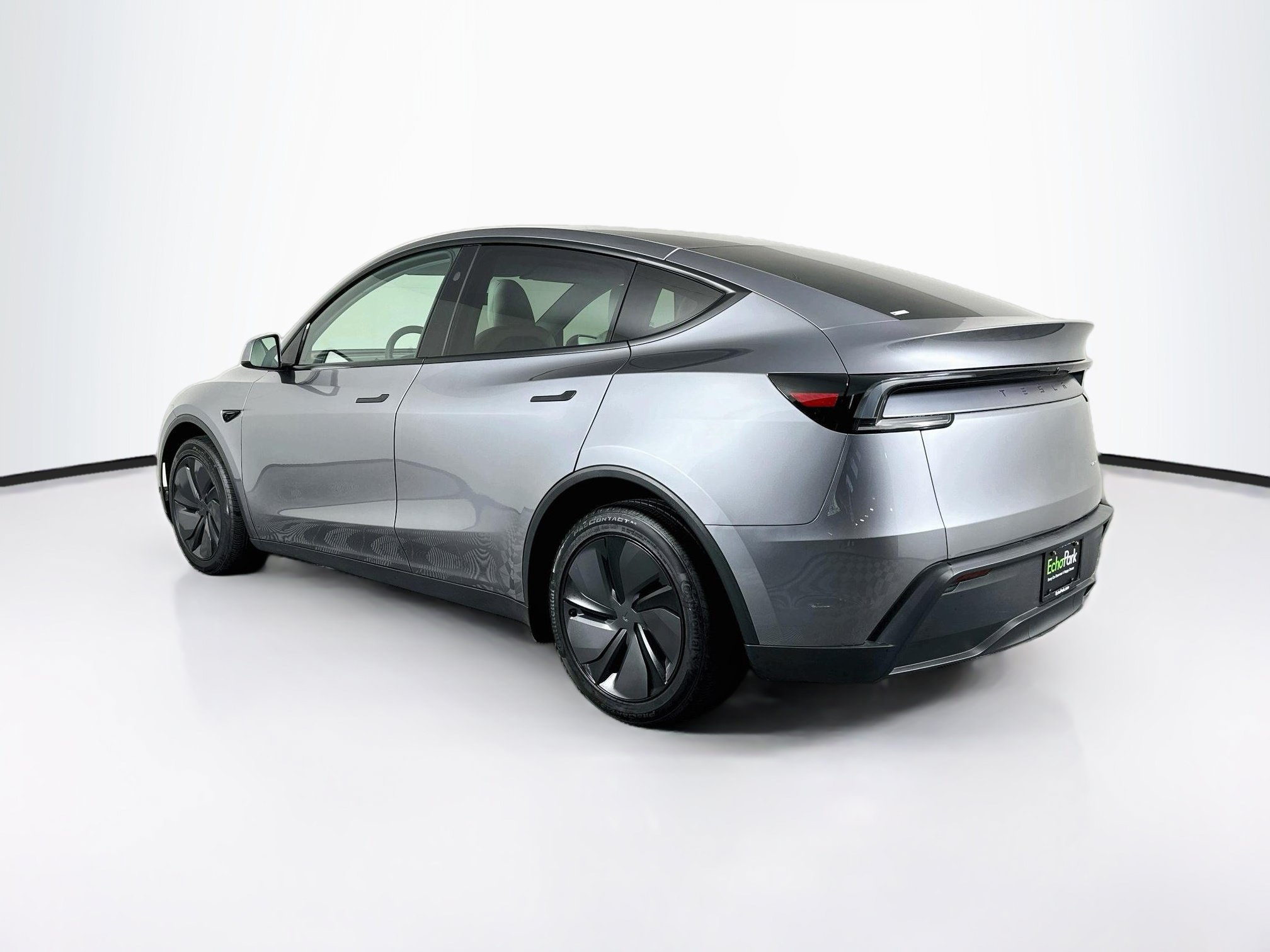 Used 2026 Tesla Model Y Long Range AWD/4WD image 5