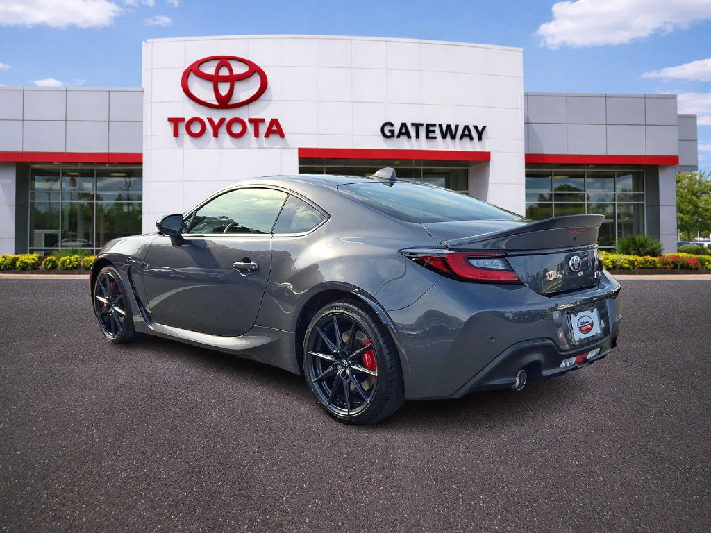 Used 2025 Toyota GR86 Premium w/ Performance Package RWD image 6